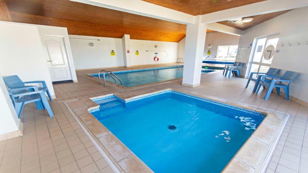 Apartament Clifton Court Apt 23 With Seaviews & Heated Pool Croyde Zewnętrze zdjęcie